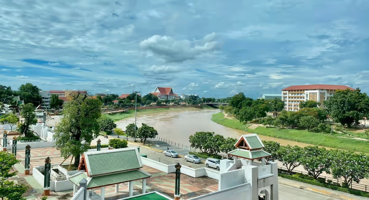 Wangchan Riverview Slide 1